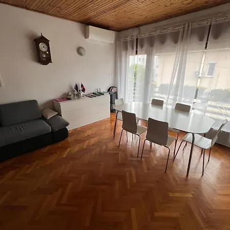 Apartma Magnolija *